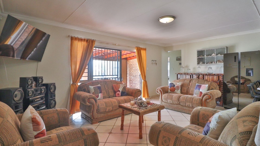 3 Bedroom Property for Sale in Dana Bay Western Cape